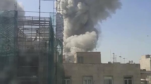 Israël attaque l'Iran conjointement avec les États-Unis, selon les médias US - Sputnik Afrique