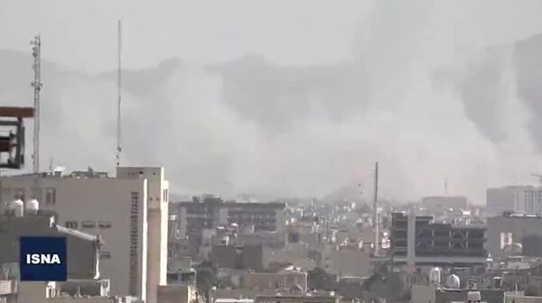 Frappes sur l'Iran et riposte de Téhéran: ce que l'on sait pour le moment - Sputnik Afrique