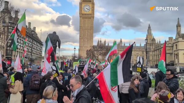 ▶ Une manifestation contre les frappes sur l'Iran à Londres - Sputnik Afrique