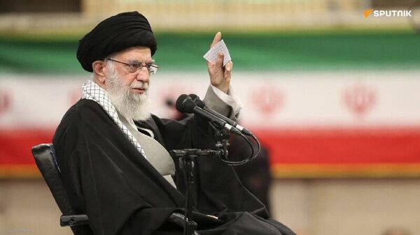 Le guide suprême iranien Ali Khamenei a été tué lors des frappes américaines et israéliennes – gouvernement iranien - Sputnik Afrique
