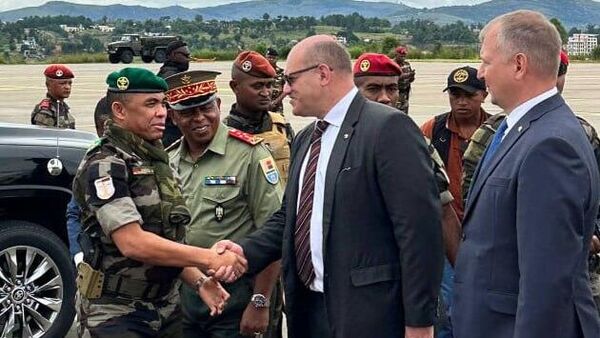 Madagascar Receives Russian Tropical Cyclone Relief Aid Blessed by Orthodox Clergy - Sputnik Africa