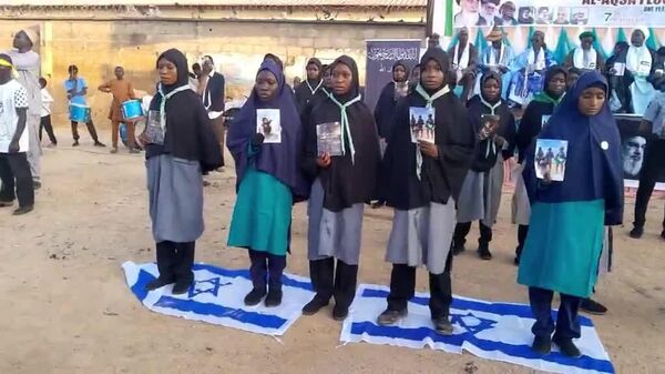 Des étudiants du nord du Nigéria ont organisé une marche de solidarité avec l'Iran - Sputnik Afrique