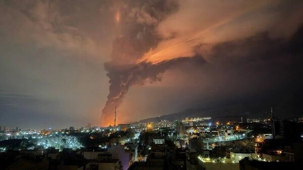 ▶ Israël frappe des raffineries iraniennes - Sputnik Afrique