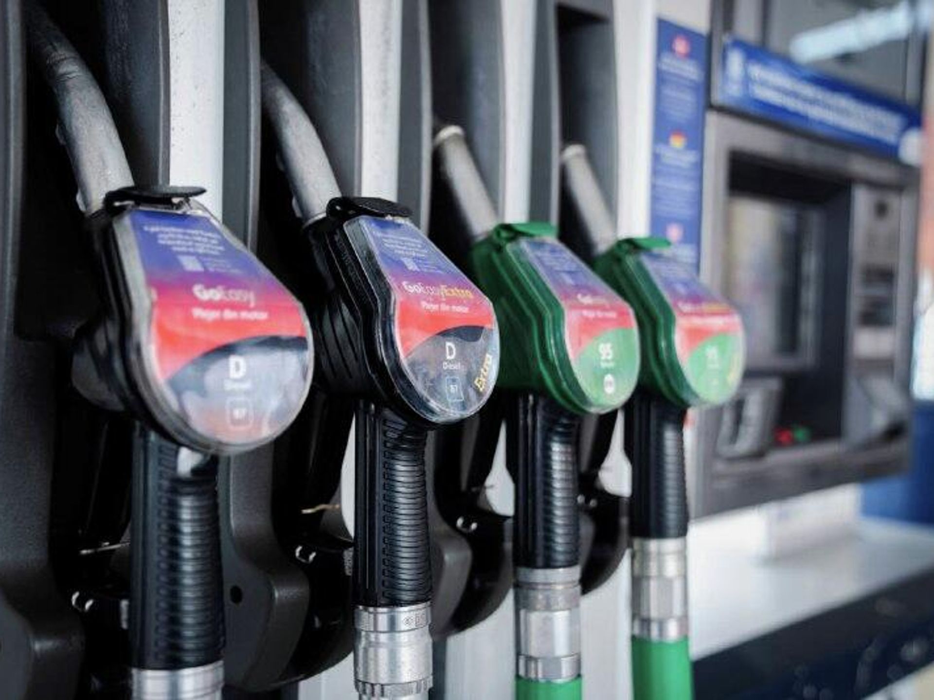 South Africa Fears Fuel Shortages Due to Situation in Persian Gulf ...