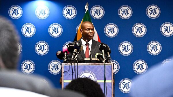 Ronald Lamola briefed media on current geo-political developments - Sputnik Africa