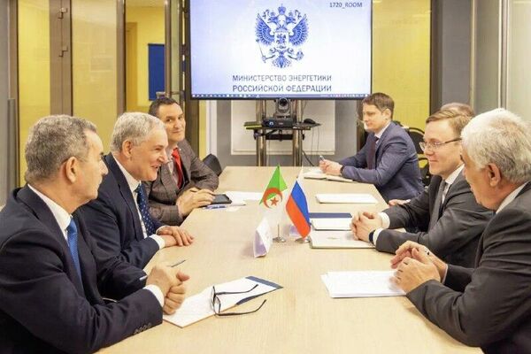 Moscou et Alger veulent élargir leur partenariat énergétique - Sputnik Afrique