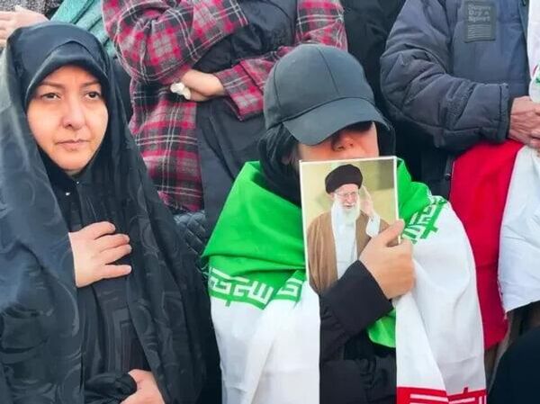 Un rassemblement commémoratif en hommage au défunt guide suprême iranien, l'ayatollah Ali Khamenei - Sputnik Afrique