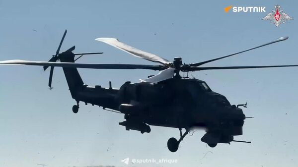 ▶ Un hélicoptère Mi-28nm russe a touché une unité ennemie de drones sur le front ukrainien - Sputnik Afrique