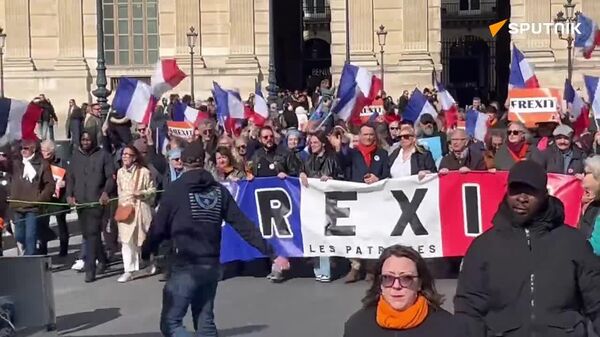 'Ukraine, Iran: Not Our Wars' — Manifestation Takes Place in Paris - Sputnik Africa