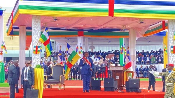 Le Président Touadéra prête serment à Bangui - Sputnik Afrique