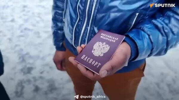 From Childhood Dream to Reality: Spec Op Fighter from Cameroon Becomes Russian Citizen in Irkutsk - Sputnik Africa