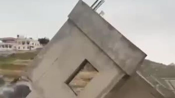 ▶ La ville de Zebdin, dans le sud du Liban, lourdement frappée par Israël ce matin - Sputnik Afrique