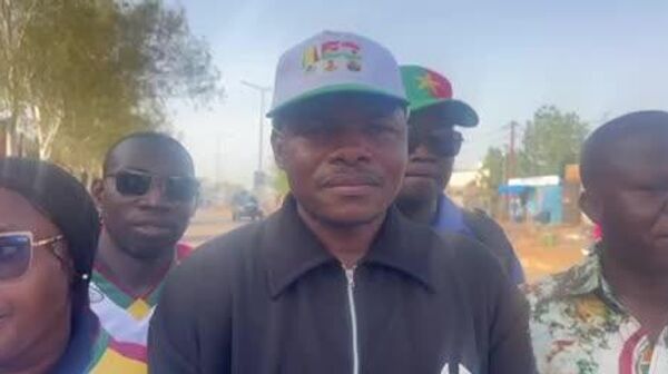 Des Burkinabè marchent pour célébrer l’An 1 de la proclamation de la Révolution Progressiste Populaire - Sputnik Afrique