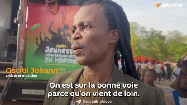 Marche à Ouagadougou: Pour la révolution du capitaine Ibrahim Traoré, les gens se sont engagés immédiatement - Sputnik Afrique