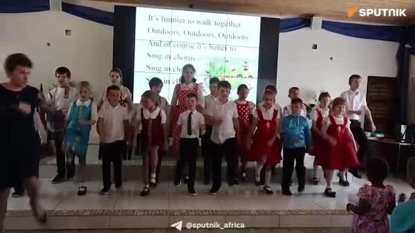 Russian Embassy Brings Gifts, Music, and Cartoons to South African Children’s Home - Sputnik Africa