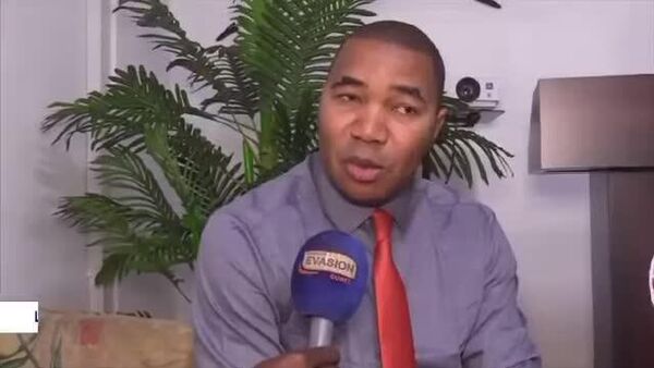 Poutine accorde la nationalité russe au chef du Mouvement russophile international de Guinée - Sputnik Afrique