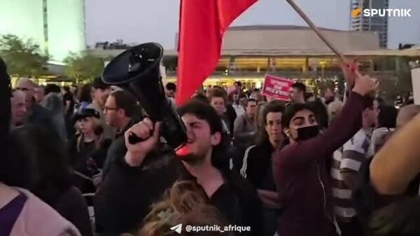 Des centaines d'Israéliens de Tel Aviv protestent contre la guerre - Sputnik Afrique