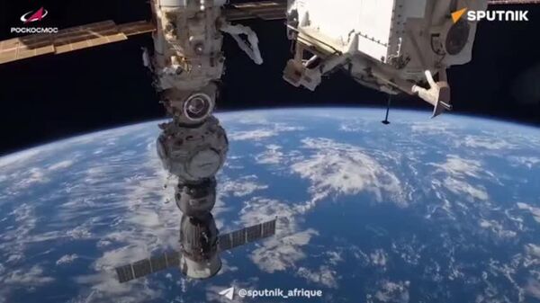 Les cosmonautes russes fêtent la Semaine de l’Espace en orbite - Sputnik Afrique