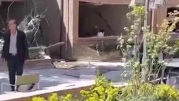 #viral |They Took His Walls, But Not His Will - Sputnik Africa