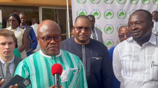 Public Health Security: Russia Trains Burkinabè Specialists on Mobile Lab - Sputnik Africa