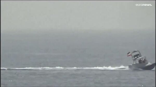 Le CGRI met en garde un navire de guerre US dans le détroit d'Ormuz - Sputnik Afrique