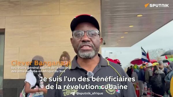 Unis, nous pourrons vaincre l'impérialisme américain, déclare un militant sud-africain - Sputnik Afrique