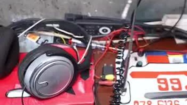 Un jeune Tanzanien crée une station de radio avec du matériel de fortune - Sputnik Afrique