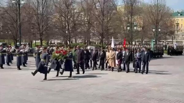 Le Président des Seychelles a déposé une gerbe sur la Tombe du Soldat inconnu - Sputnik Afrique