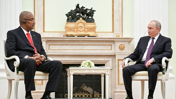 April 22, 2026, Russian President Vladimir Putin and Seychelles President Patrick Herminie during a meeting in the Kremlin. - Sputnik Africa