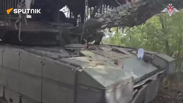 Russian Tanks Obliterate Ukrainian Strongholds in Zaporozhye Region: MoD - Sputnik Africa
