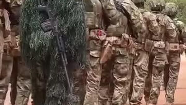 Une centaine de stagiaires burkinabè et nigériens qualifiés en techniques commandos au Burkina Faso - Sputnik Afrique