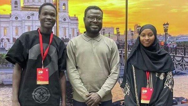 La fierté d’un continent: des lycéens africains à la 60e Olympiade Mendeleev de chimie à Moscou - Sputnik Afrique