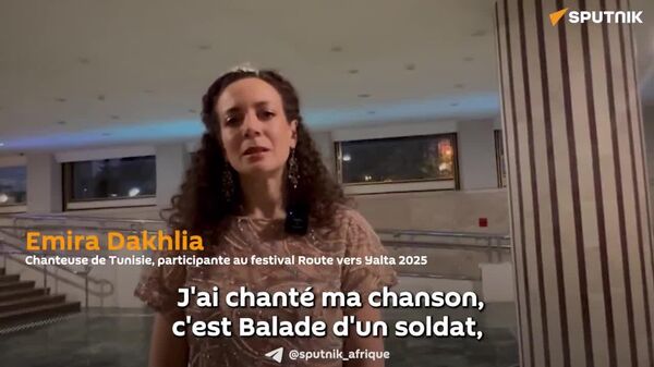 Festival de musique Route vers Yalta: une chanteuse tunisienne plaide pour la mémoire de l’héroïsme soviétique - Sputnik Afrique