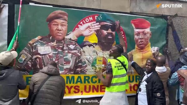 Un acte de barbarie ignoble: un rassemblement à Paris en soutien au Mali - Sputnik Afrique