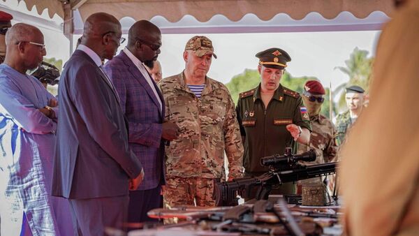 Guinea Receives Large Batch of Modern Russian Military Equipment: President - Sputnik Africa
