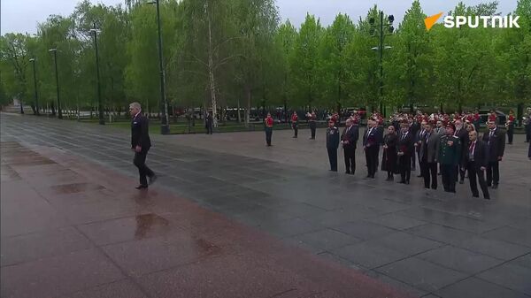 Slovak PM Fico lays wreath at the Tomb of the Unknown Soldier in Moscow - Sputnik Africa