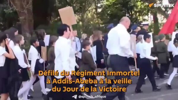 La Russie et l’Éthiopie honorent ensemble le sacrifice des ancêtres: le Régiment Immortel à Addis-Abeba - Sputnik Afrique