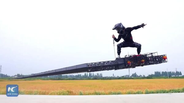 Real-Life Wuxia Fantasy: Chinese Vlogger Rides Flying Sword - Sputnik Africa
