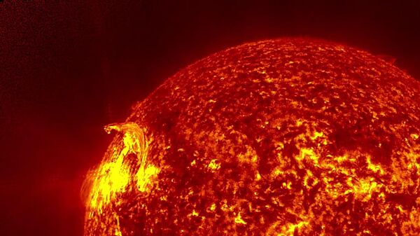 Une puissante éruption solaire enregistrée sur le Soleil - Sputnik Afrique