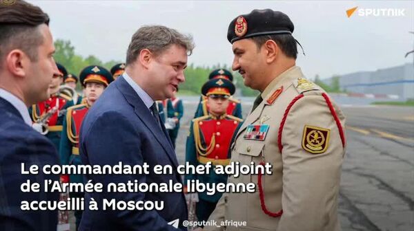 Le commandant en chef adjoint de l’Armée nationale libyenne débarque en Russie - Sputnik Afrique