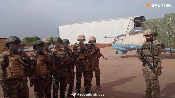 Des instructeurs de l’Africa Corps russe entraînent des unités de l'armée malienne - Sputnik Afrique