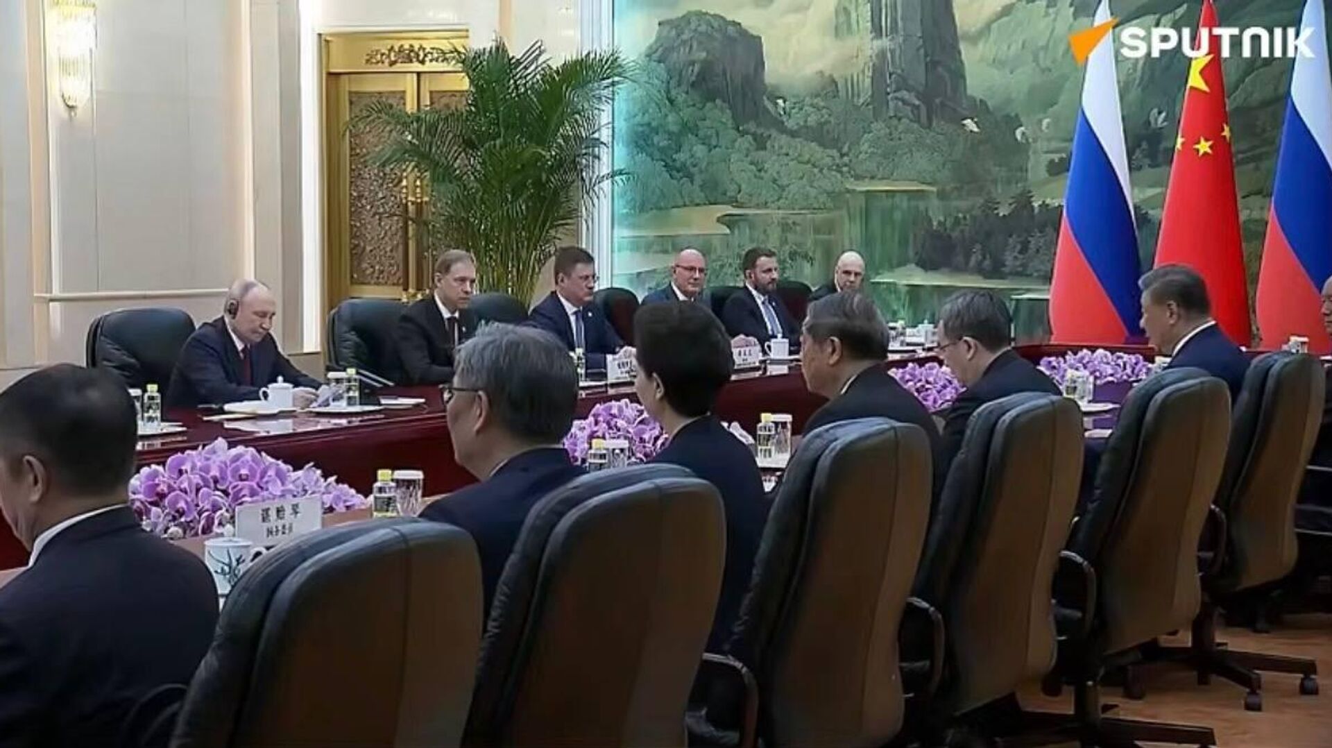 La Chine et la Russie doivent construire un système de gouvernance mondiale juste — Xi Jinping La Chine et la Russie doivent construire un système de gouvernance mondiale juste — Xi Jinping - Sputnik Afrique, 1920, 20.05.2026