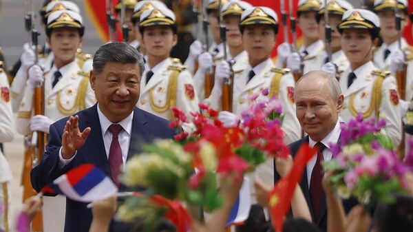 La Russie et la Chine ont prolongé le traité de bon voisinage, d'amitié et de coopération, a déclaré Xi Jinping - Sputnik Afrique