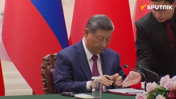 Putin & Xi Jinping Sign Statement on Deepening Relations Between Russia & China - Sputnik Africa