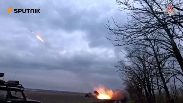 Russian Grad Rocket Artillery Inflicts Massive Strike on Ukrainian Positions in Dnepropetrovsk Region: MoD - Sputnik Africa