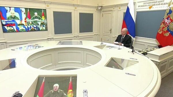 La Russie n’entend pas s’engager dans une course mondiale aux armements, mais sa triade nucléaire restera au niveau de suffisance requis — Poutine - Sputnik Afrique