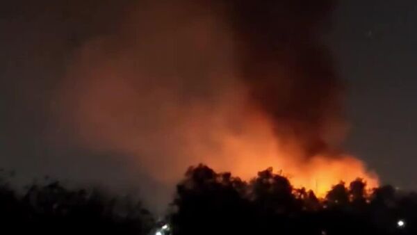 Un entrepôt de feux d'artifice a explosé près d'un grand marché à Tultepec, au Mexique - Sputnik Afrique