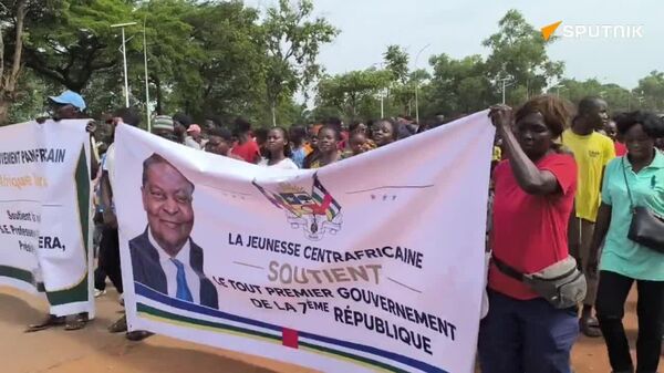 En RCA, des milliers de jeunes se sont rassemblés pour soutenir la vision politique du Président Faustin-Archange Touadéra - Sputnik Afrique