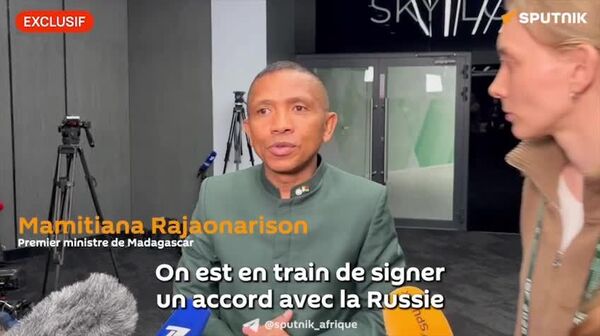 La Russie et Madagascar signent des accords pour la mise en place d'une zone économique entre les deux pays – Premier ministre à Sputnik Afrique - Sputnik Afrique