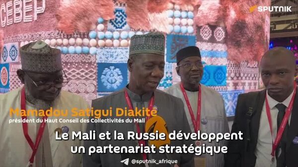 Le Mali et la Russie développent un partenariat stratégique dans plusieurs domaines — président du Haut Conseil des Collectivités - Sputnik Afrique